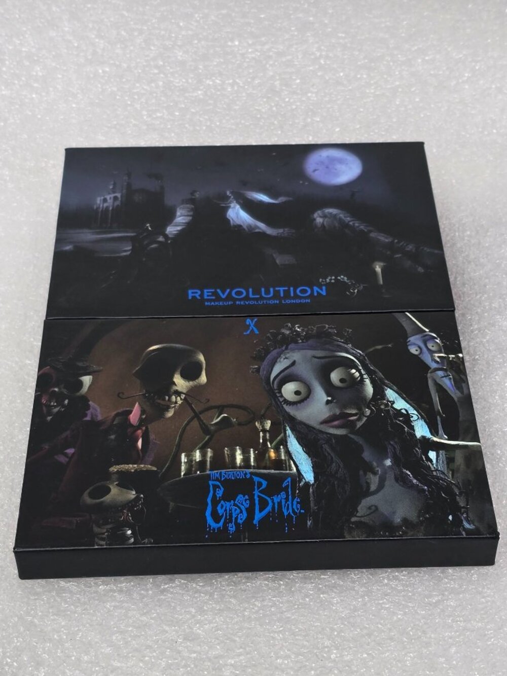 Revolution X Corpse Bride Eyeshadow Palette 24 Shades Tim Burton Collaboration - Picture 2 of 4